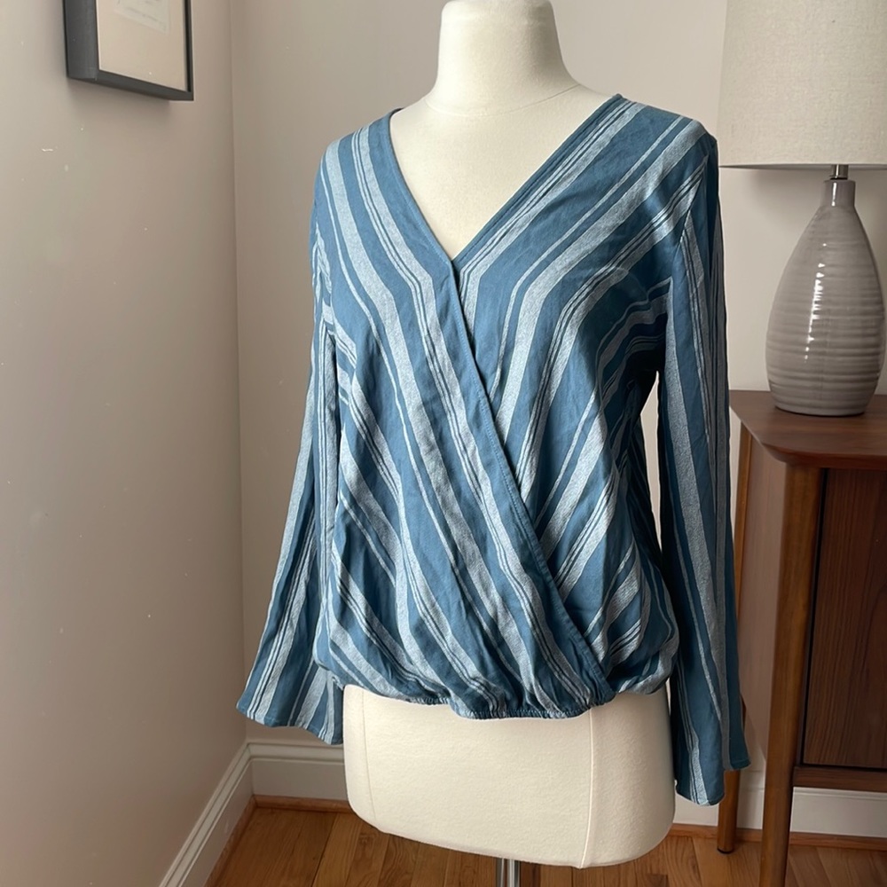 Lazy Sundays soft blue stylish blouse S